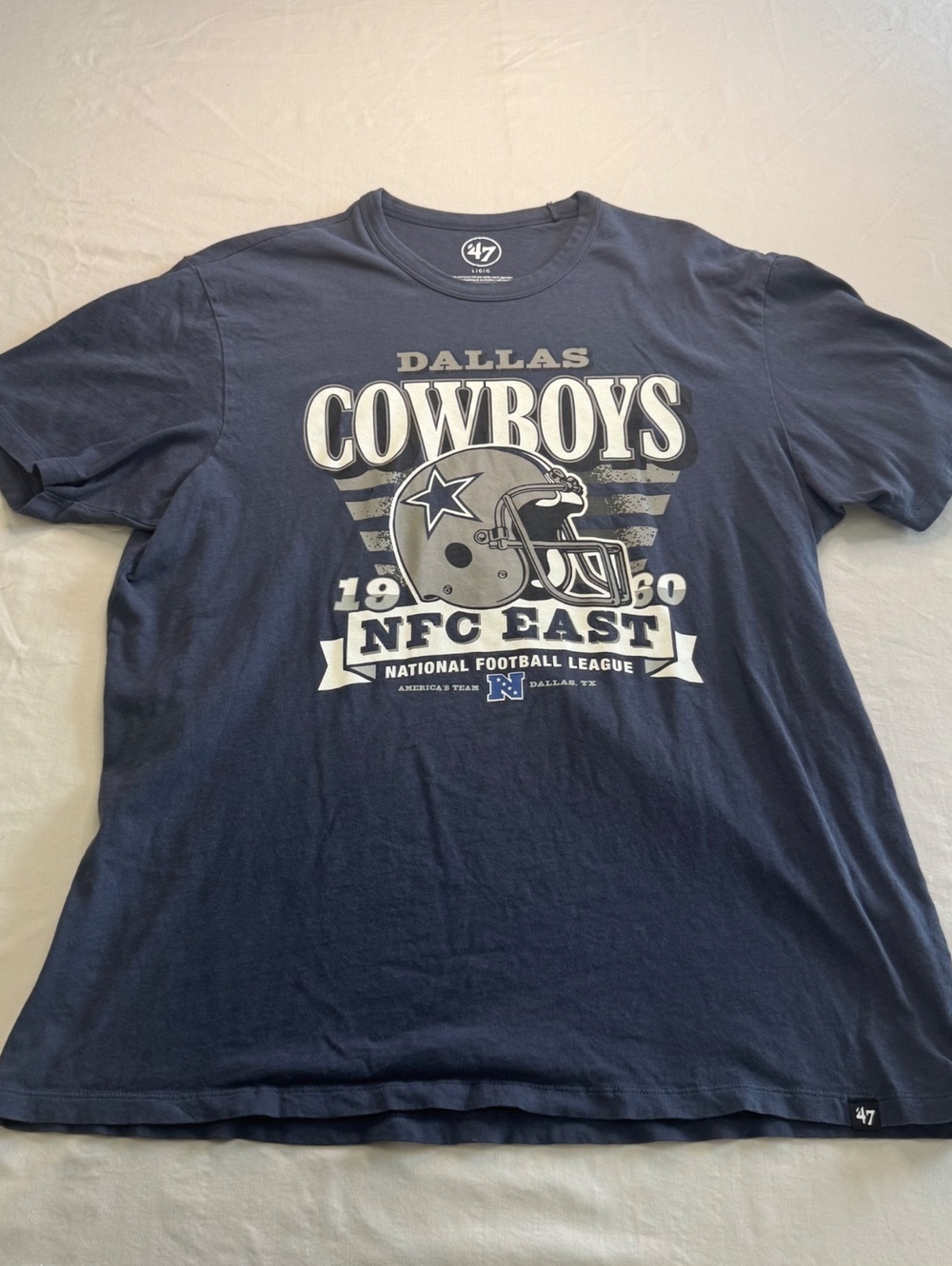 ’47 Dallas Cowboys T-Shirt Men’s L Navy Blue NFL Football Helmet Graphic Tee